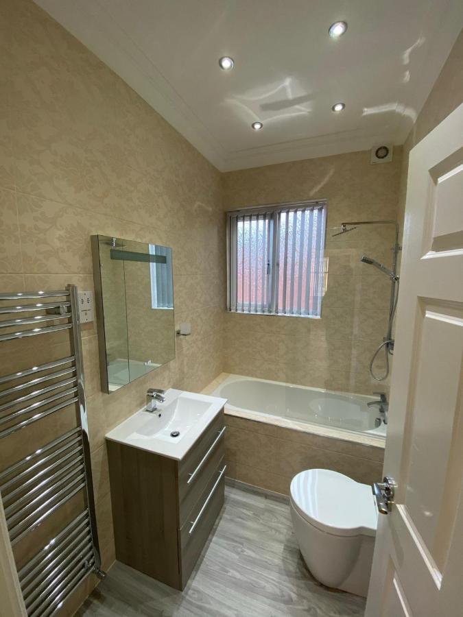 Luxury Apartment Apt5 Wolverhampton Exterior photo