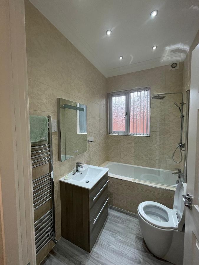 Luxury Apartment Apt5 Wolverhampton Exterior photo